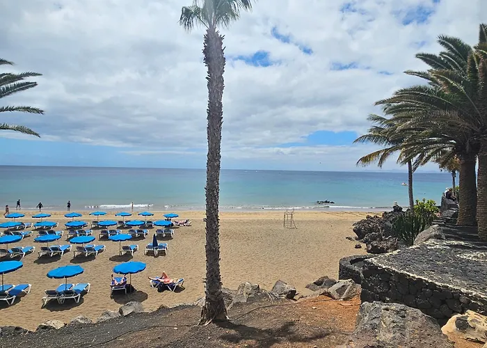 Lanzarote Apartment Rental Harbour View